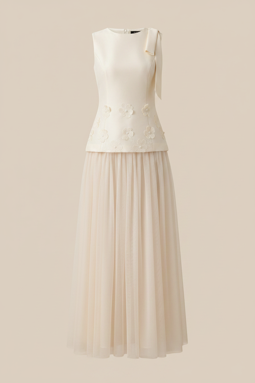 Women's Cream Ruffle Top & Pleated Tulle Maxi Skirt Set — Beige Background